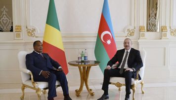 azerbaycan-ve-konqo-prezidentlerinin-tekbetek-gorusu-olub-yenilenib-foto